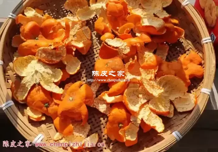 没有蒸直接晒干一年的桔子皮还能吃吗